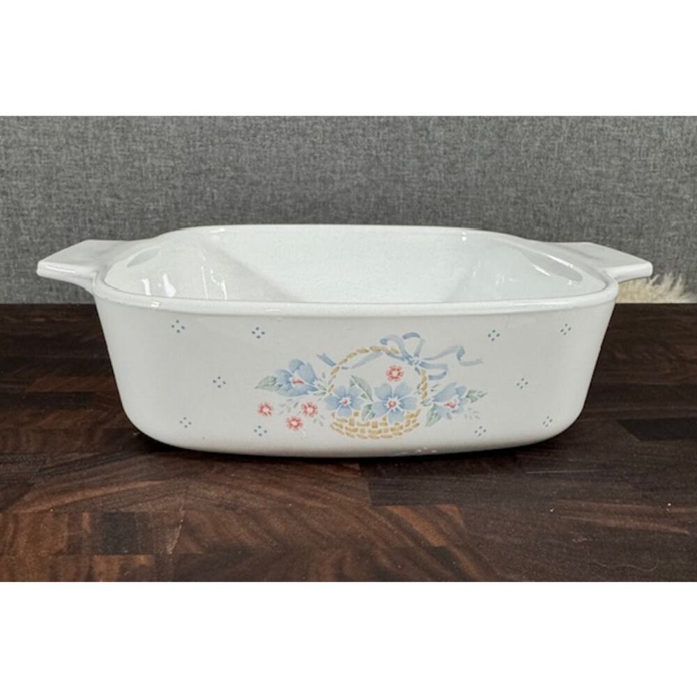 Vintage Corning Ware Cornflower Blue Ribbon Casserole Dish